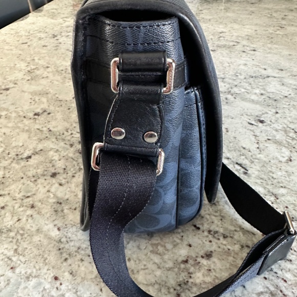 COACH Messenger bag - Picture 4 of 13